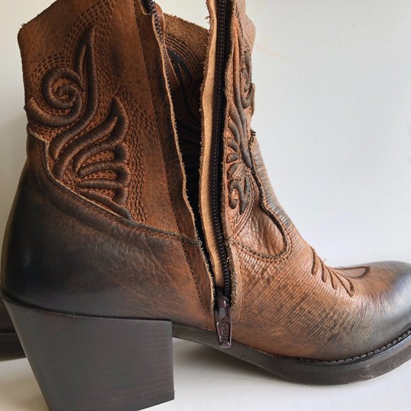 MARCO NEW Italian leather boots in western style. - Picture 7 of 13